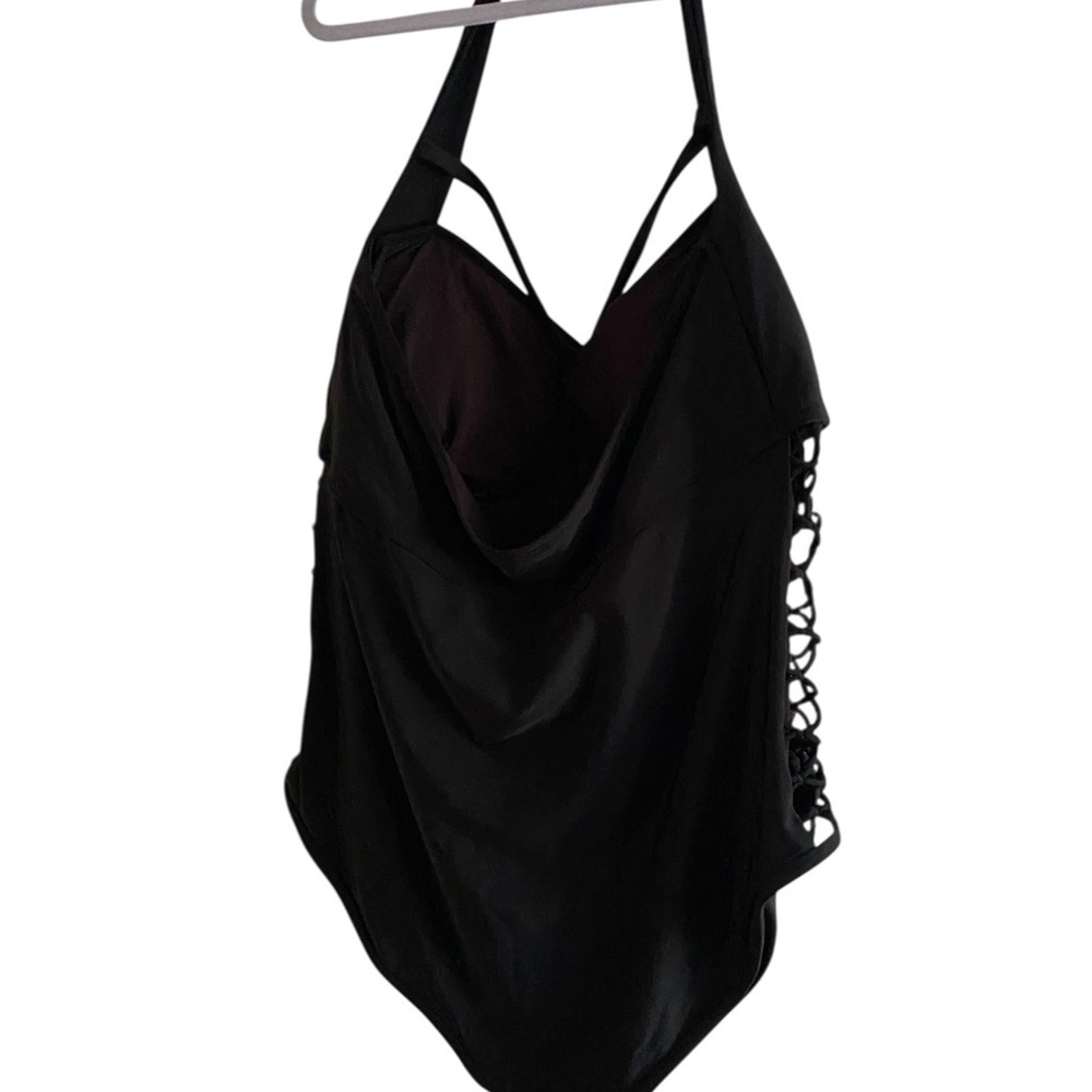 Chic Black Ruched